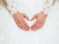 Descubre los vestidos de novia perfectos para bodas de invierno