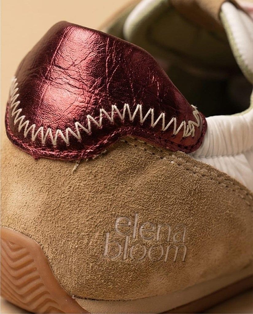 Foto 3 Elena Bloom 26E001