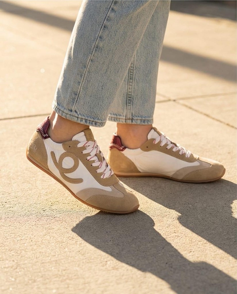 Foto 4 Elena Bloom 26E001