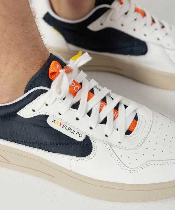 Tienda de zapatos en Xove