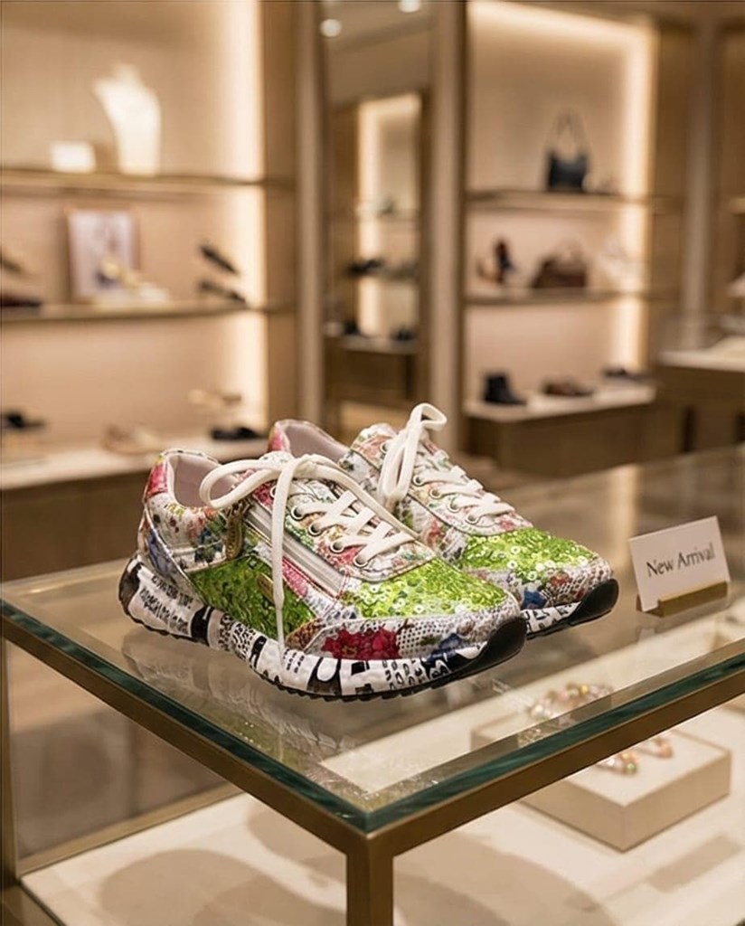 Foto 2 Laura Vita BURTON11